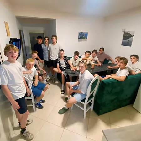 Golden Sleep Hostal Shkodër