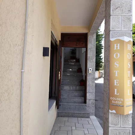 Hostel Golden Sleep Σκόδρα