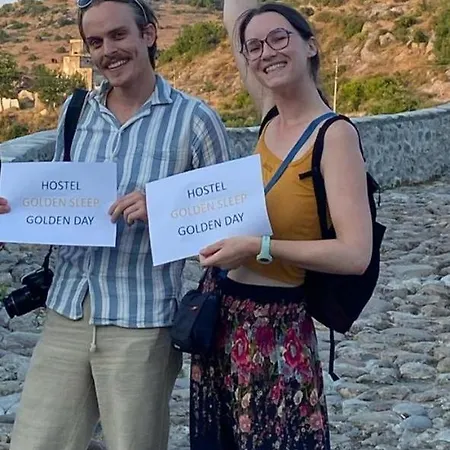 Hostal Golden Sleep *