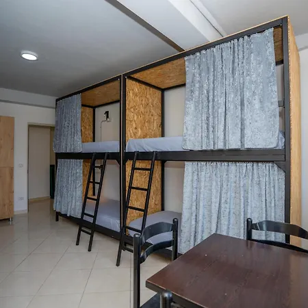 Hostel Golden Sleep Shkoder