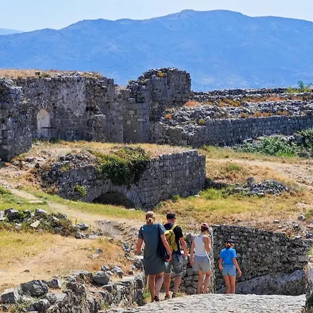 Hostel Golden Sleep *